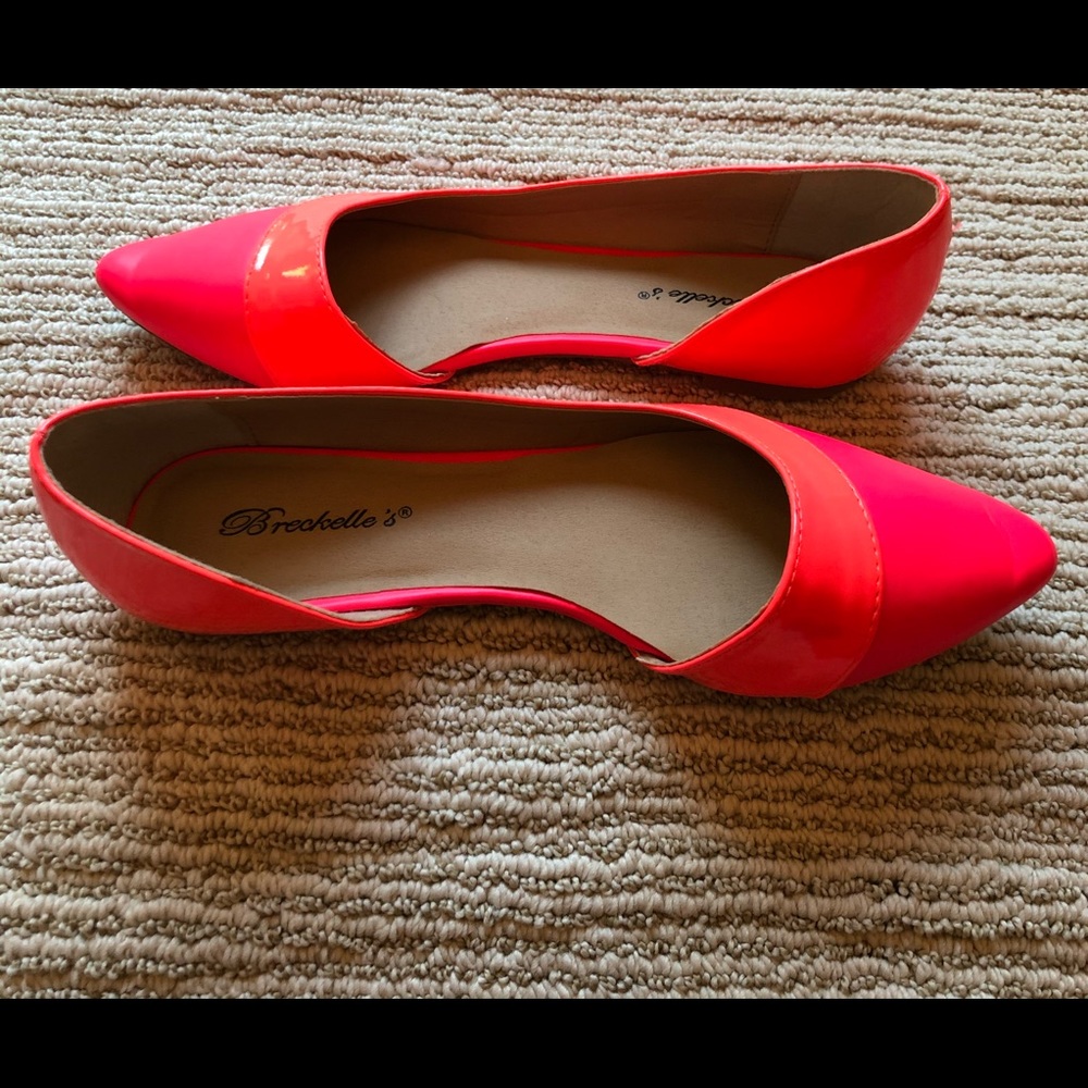 Two tone pink flats
